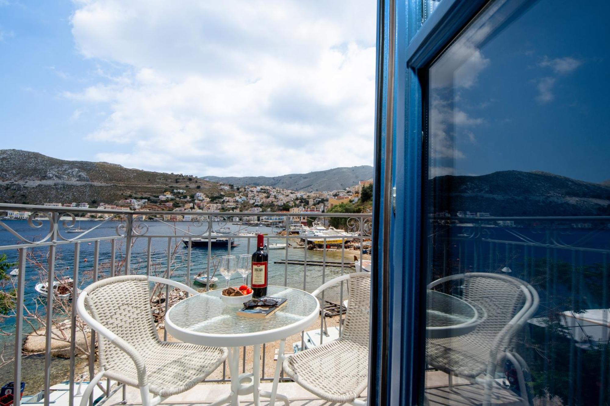 Porto Harani Seaside Apartments Symi Exterior foto
